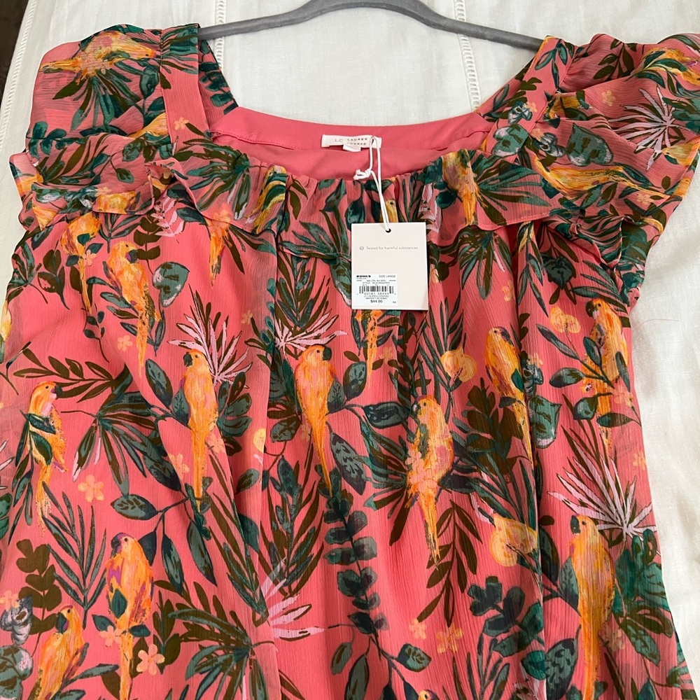 NWT - Lauren Conrad blouse - Large
